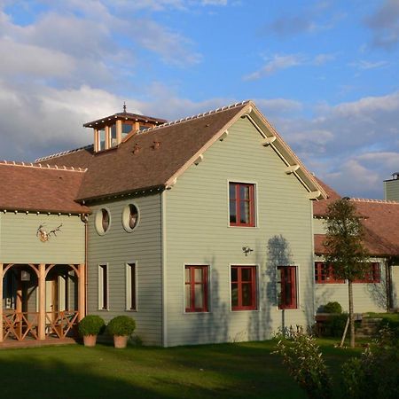 Lodge Saint-Hymer المظهر الخارجي الصورة